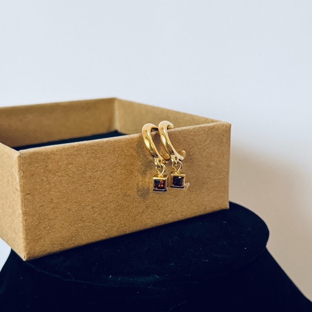 Monet Gold Tone Hoop Drop Earrings Square Garnet Red Stone‎ Dangle Vintage Class